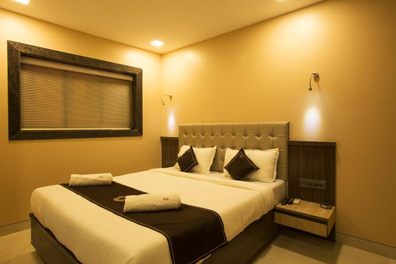 Hotel Golden Crown Bombay Esterno foto
